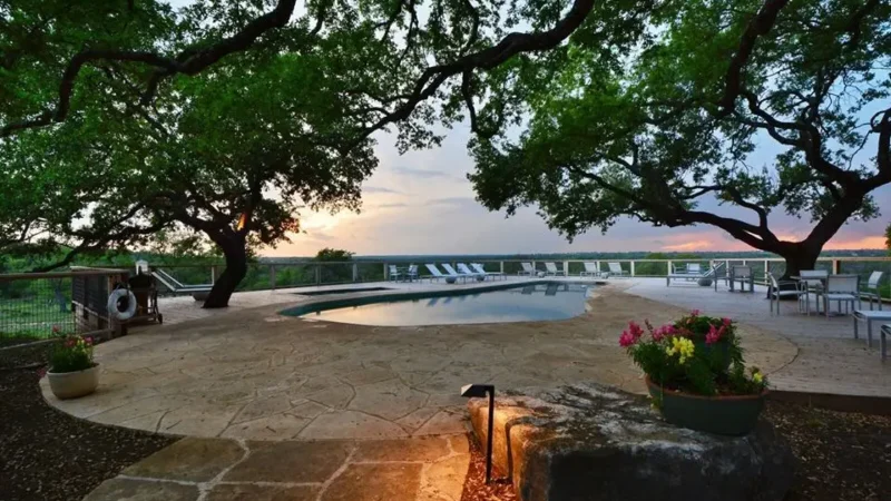 The Sage Inn at Onion Creek: A Serene Retreat in the Heart of Texas