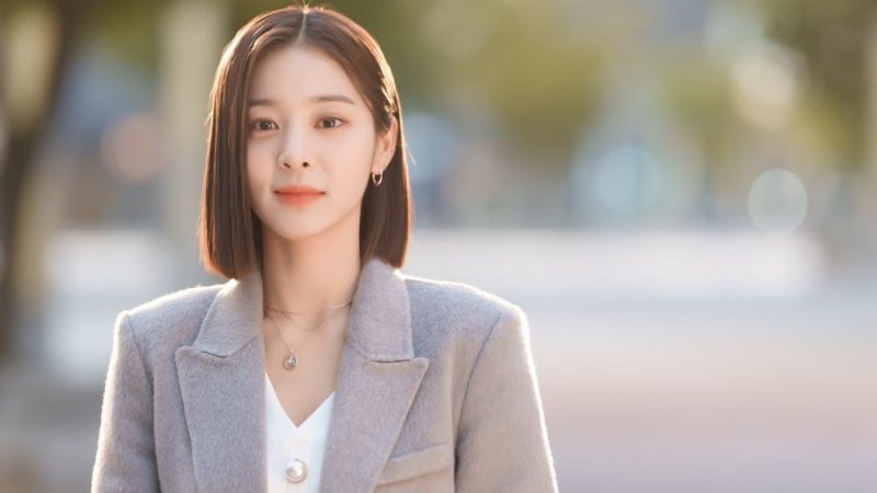 Seol In-ah: A Rising Star in the Korean Entertainment Industry