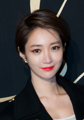 Go Joon-hee: The Quintessential Korean Style Icon and Versatile Actress